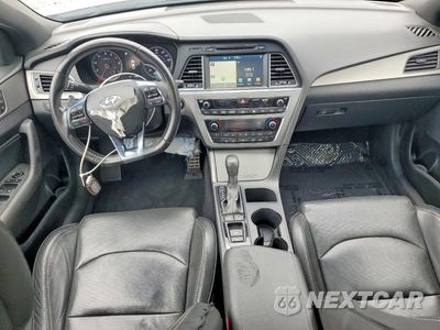 Zdjęcie 8 z 12 samochodu: 2015 HYUNDAI SONATA LIMITED 2.0T VIN:5NPE34AB3FH194930 - miniatura