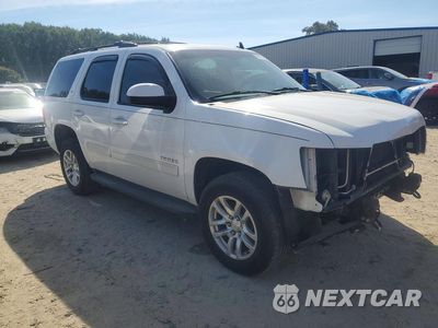 Czwarte zdjęcie samochodu z boku: 2010 CHEVROLET TAHOE K1500 LT VIN:1GNUKBE05AR274167 - miniatura