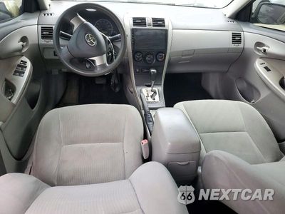 Zdjęcie 8 z 12 samochodu: 2010 TOYOTA COROLLA LE VIN:2T1BU4EE8AC503940 - miniatura