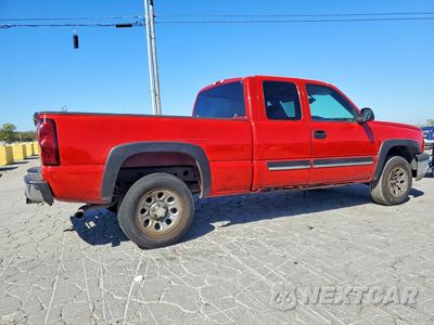 Trzecie zdjęcie samochodu z tyłu: 2004 CHEVROLET SILVERADO K1500 VIN:2GCEK19T941211968 - miniatura