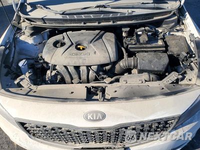 Zdjęcie 11 z 12 samochodu: 2017 KIA FORTE5 LX VIN:KNAFK5A85H5690975 - miniatura