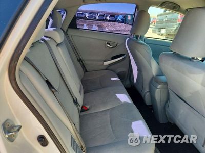 Zdjęcie 10 z 12 samochodu: 2013 TOYOTA PRIUS THREE VIN:JTDKN3DU9D5674746 - miniatura