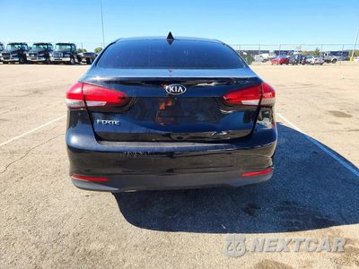 Zdjęcie 6 z 12 samochodu: 2018 KIA FORTE LX VIN:3KPFL4A70JE247239 - miniatura