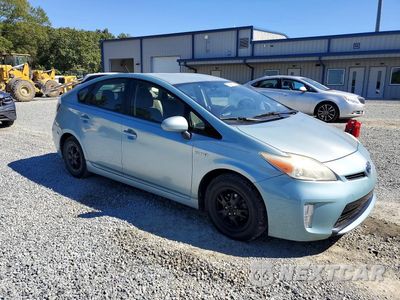 Czwarte zdjęcie samochodu z boku: 2014 TOYOTA PRIUS TWO VIN:JTDKN3DU7E1756161 - miniatura