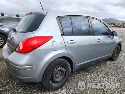 Trzecie zdjęcie samochodu z tyłu: 2012 NISSAN VERSA 1.8 S VIN:3N1BC1CPXCK282095 - miniatura