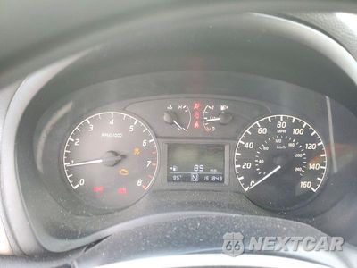 Zdjęcie 9 z 13 samochodu: 2015 NISSAN SENTRA S VIN:3N1AB7AP1FY237729 - miniatura