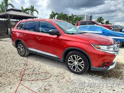 Czwarte zdjęcie samochodu z boku: 2018 MITSUBISHI OUTLANDER SE VIN:JA4AZ3A32JZ066657 - miniatura