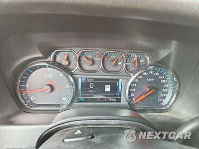 Zdjęcie 9 z 13 samochodu: 2019 CHEVROLET SUBURBAN C1500 LT VIN:1GNSCHKC5KR171225 - miniatura