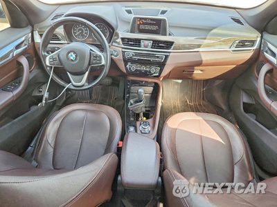 Zdjęcie 8 z 13 samochodu: 2016 BMW X1 XDRIVE28I VIN:WBXHT3C37GP884217 - miniatura