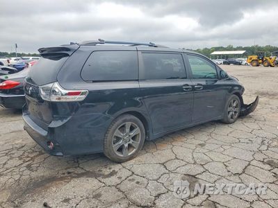 Trzecie zdjęcie samochodu z tyłu: 2020 TOYOTA SIENNA SE 8-PASSENGER VIN:5TDXZ3DC5LS042174 - miniatura