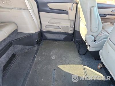 Zdjęcie 11 z 13 samochodu: 2011 HONDA ODYSSEY TOURING VIN:5FNRL5H96BB065843 - miniatura