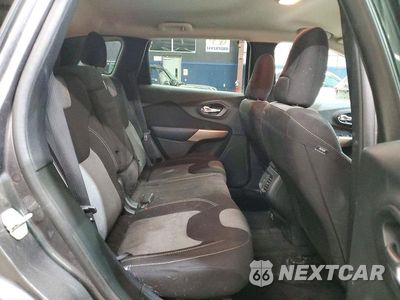Zdjęcie 11 z 13 samochodu: 2018 JEEP CHEROKEE LATITUDE VIN:1C4PJMCX5JD610675 - miniatura