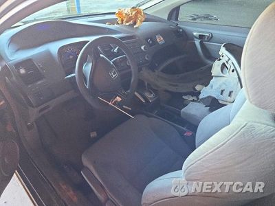 Zdjęcie 8 z 13 samochodu: 2007 HONDA CIVIC LX VIN:2HGFG12667H569469 - miniatura