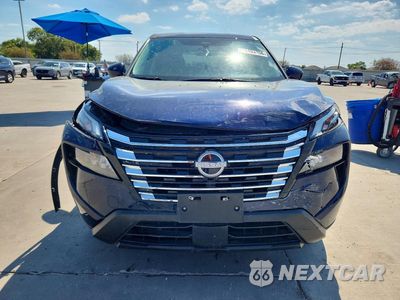 Piąte zdjęcie samochodu w środku: 2026 NISSAN ROGUE SV VIN:5N1BT3BA5TC722618 - miniatura