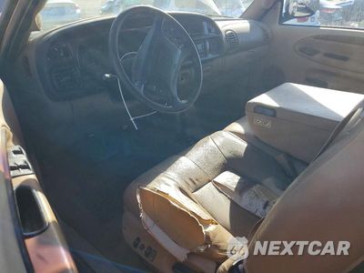 Zdjęcie 8 z 12 samochodu: 2001 DODGE RAM 2500 VIN:1B7KF23W81J562341 - miniatura