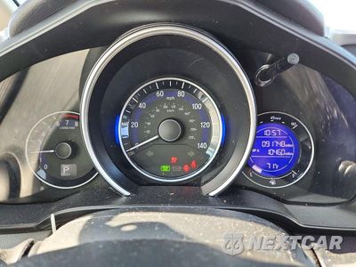 Zdjęcie 9 z 12 samochodu: 2016 HONDA FIT EX VIN:JHMGK5H79GX024126 - miniatura