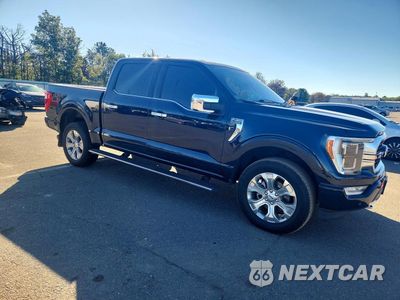 Czwarte zdjęcie samochodu z boku: 2023 FORD F150 SUPERCREW VIN:1FTFW1E83PFA44563 - miniatura