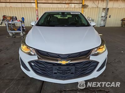 Piąte zdjęcie samochodu w środku: 2019 CHEVROLET CRUZE LT VIN:1G1BE5SM4K7107112 - miniatura