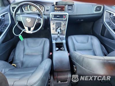 Zdjęcie 8 z 12 samochodu: 2015 VOLVO S60 PREMIER VIN:YV140MFBXF1304130 - miniatura