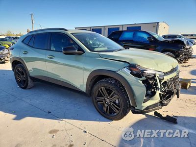 Czwarte zdjęcie samochodu z boku: 2025 CHEVROLET TRAX ACTIV VIN:KL77LKEP0SC157176 - miniatura