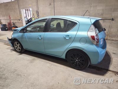 Drugie zdjęcie samochodu z przodu: 2013 TOYOTA PRIUS C TWO VIN:JTDKDTB36D1031548 - miniatura