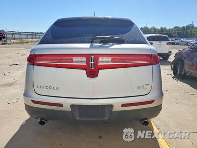 Zdjęcie 6 z 13 samochodu: 2010 LINCOLN MKT VIN:2LMHJ5FR1ABJ10431 - miniatura