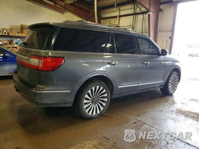 Trzecie zdjęcie samochodu z tyłu: 2018 LINCOLN NAVIGATOR RESERVE VIN:5LMJJ2LT2JEL14961 - miniatura