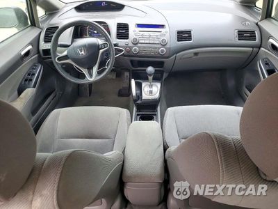 Zdjęcie 8 z 12 samochodu: 2010 HONDA CIVIC LX VIN:2HGFA1F55AH305962 - miniatura