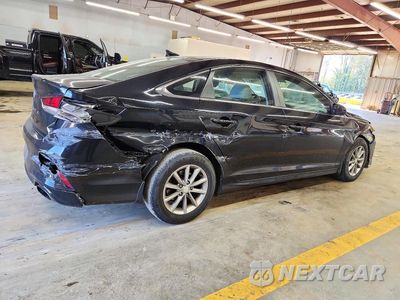 Trzecie zdjęcie samochodu z tyłu: 2019 HYUNDAI SONATA SE VIN:5NPE24AF9KH732448 - miniatura
