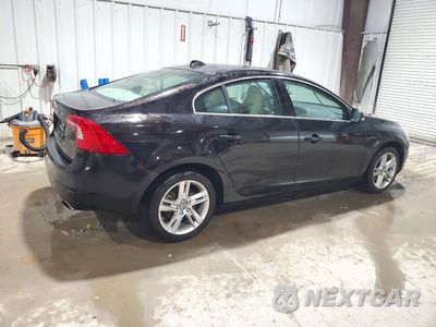 Trzecie zdjęcie samochodu z tyłu: 2015 VOLVO S60 PREMIER VIN:YV126MFK2F1342165 - miniatura