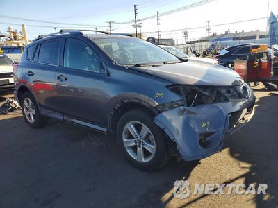 Czwarte zdjęcie samochodu z boku: 2015 TOYOTA RAV4 XLE VIN:2T3WFREV9FW176146 - miniatura