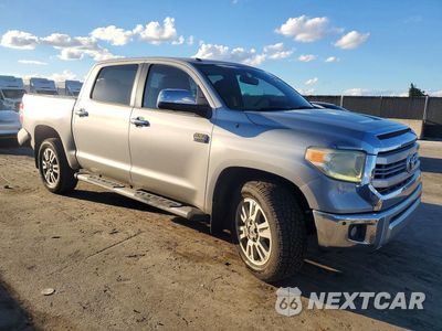 Czwarte zdjęcie samochodu z boku: 2014 TOYOTA TUNDRA 1794 EDITION VIN:5TFGY5F18EX162977 - miniatura