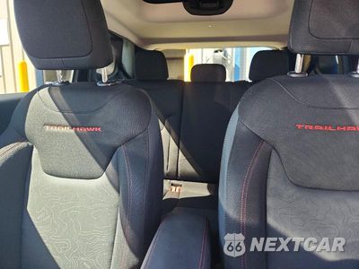 Zdjęcie 10 z 13 samochodu: 2016 JEEP RENEGADE TRAILHAWK VIN:ZACCJBCT5GPC60264 - miniatura