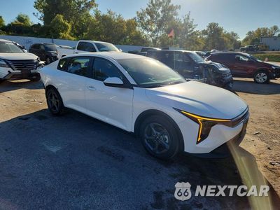 Czwarte zdjęcie samochodu z boku: 2025 KIA K4 LX VIN:3KPFT4DE7SE115414 - miniatura
