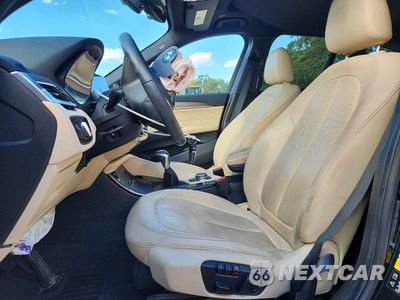 Zdjęcie 7 z 12 samochodu: 2016 BMW X1 XDRIVE28I VIN:WBXHT3C3XGP883997 - miniatura
