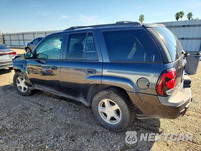 Drugie zdjęcie samochodu z przodu: 2006 CHEVROLET TRAILBLAZER LS VIN:1GNDT13S862108415 - miniatura