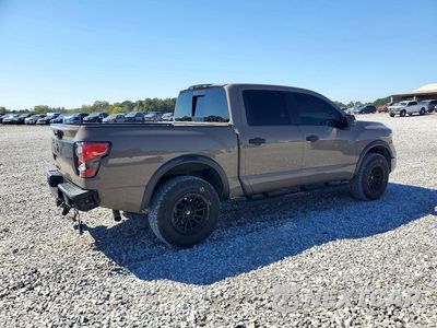 Trzecie zdjęcie samochodu z tyłu: 2021 NISSAN TITAN PRO-4X VIN:1N6AA1ED6MN537156 - miniatura