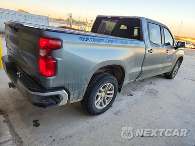 Trzecie zdjęcie samochodu z tyłu: 2021 CHEVROLET SILVERADO K1500 LT VIN:3GCUYDEDXMG394220 - miniatura