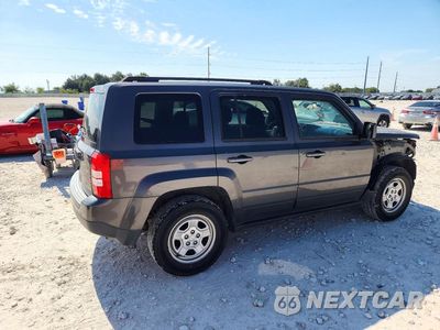 Trzecie zdjęcie samochodu z tyłu: 2015 JEEP PATRIOT SPORT VIN:1C4NJRBB0FD269347 - miniatura