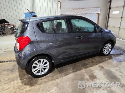 Trzecie zdjęcie samochodu z tyłu: 2020 CHEVROLET SPARK 1LT VIN:KL8CD6SA2LC433647 - miniatura
