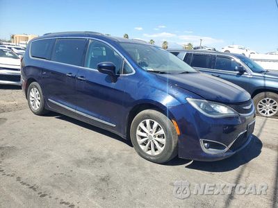 Czwarte zdjęcie samochodu z boku: 2017 CHRYSLER PACIFICA TOURING L VIN:2C4RC1BG4HR583897 - miniatura