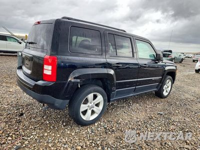 Trzecie zdjęcie samochodu z tyłu: 2016 JEEP PATRIOT LATITUDE VIN:1C4NJRFB7GD685777 - miniatura