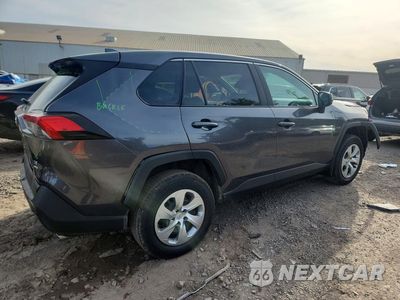 Trzecie zdjęcie samochodu z tyłu: 2022 TOYOTA RAV4 LE VIN:2T3F1RFV8NC285775 - miniatura