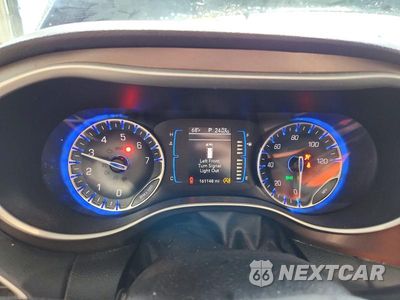 Zdjęcie 9 z 13 samochodu: 2017 CHRYSLER PACIFICA TOURING VIN:2C4RC1DG8HR758925 - miniatura