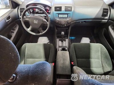 Zdjęcie 8 z 12 samochodu: 2007 HONDA ACCORD LX VIN:1HGCM56477A224008 - miniatura