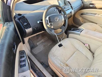 Zdjęcie 8 z 12 samochodu: 2005 TOYOTA PRIUS BASE VIN:JTDKB22U057048143 - miniatura
