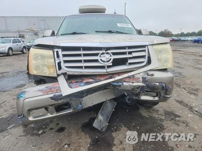 Piąte zdjęcie samochodu w środku: 2003 CADILLAC ESCALADE ESV VIN:3GYFK66N63G230307 - miniatura