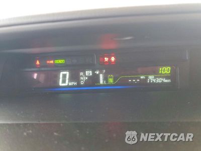 Zdjęcie 9 z 12 samochodu: 2013 TOYOTA PRIUS V THREE VIN:JTDZN3EU0D3257508 - miniatura