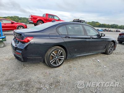 Trzecie zdjęcie samochodu z tyłu: 2021 BMW 750 XI VIN:WBA7U2C01MCG05322 - miniatura