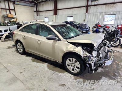 Czwarte zdjęcie samochodu z boku: 2012 CHEVROLET CRUZE LS VIN:1G1PC5SH3C7280121 - miniatura